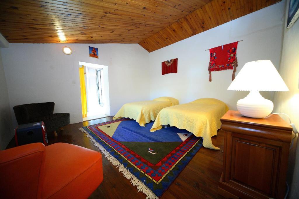 Belle De Nuit Bed and Breakfast Oppède Rum bild